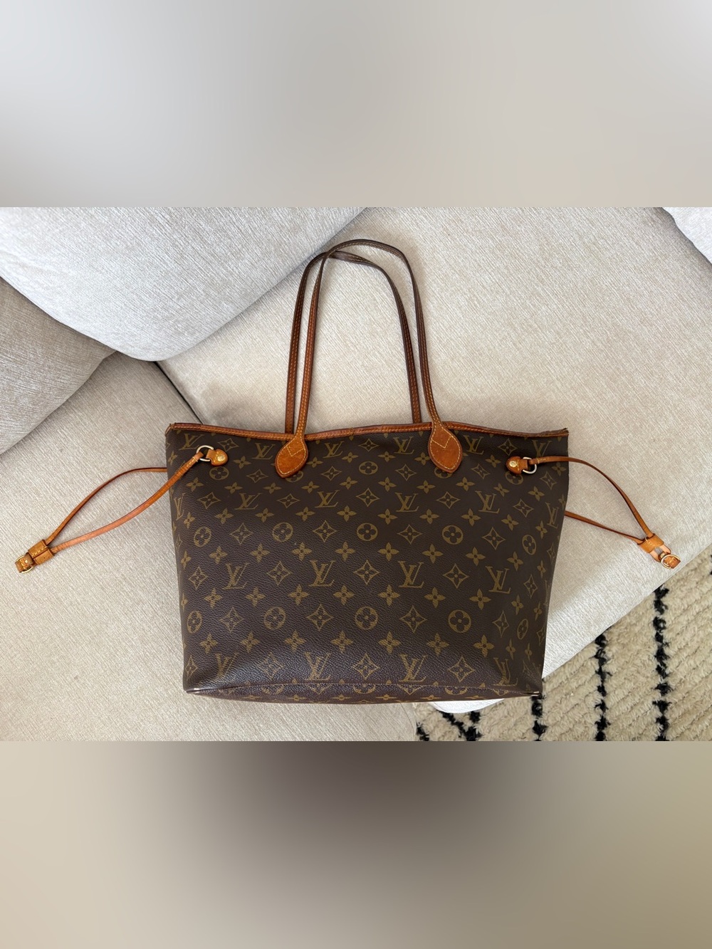 Authentic Louis Vuitton Monogram Mm Made in USA. ( COA ) SD4099